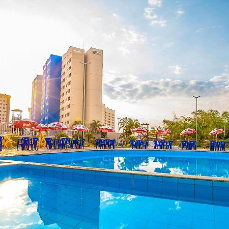 Golden Dolphin Express - Viva Ferias Apartment Caldas Novas Bagian luar foto