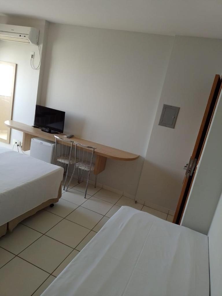 Golden Dolphin Express - Viva Ferias Apartment Caldas Novas Bagian luar foto